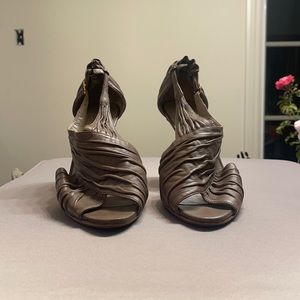 NWOT Valentino heels
